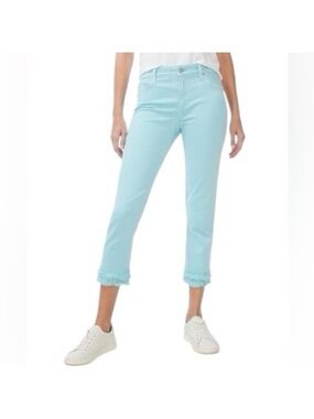 Chico’s NWOT So Slimming Girlfriend Crop Light Aqua Sz 1